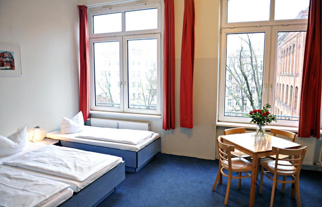 Hotel Transit Loft Berlin Rum bild